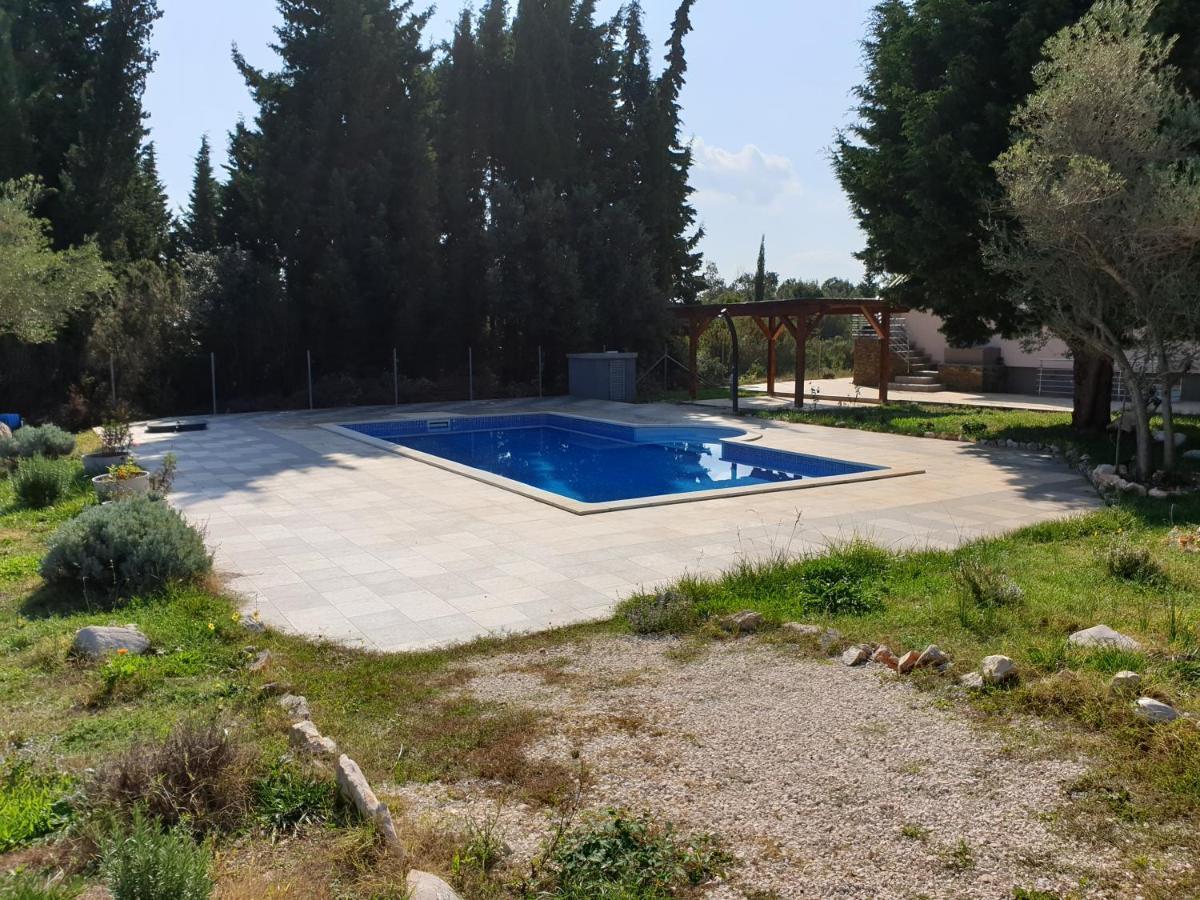 Olive Apartments Ugljan Εξωτερικό φωτογραφία