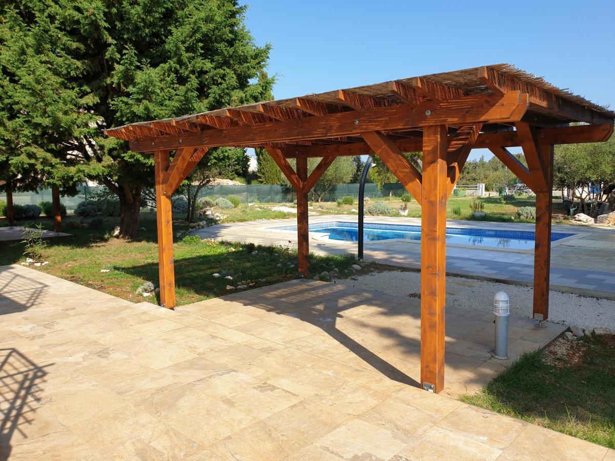 Olive Apartments Ugljan Εξωτερικό φωτογραφία