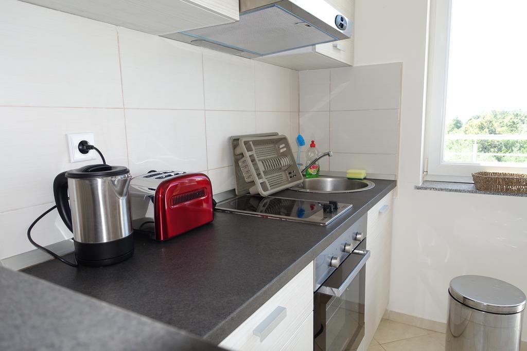 Olive Apartments Ugljan Εξωτερικό φωτογραφία