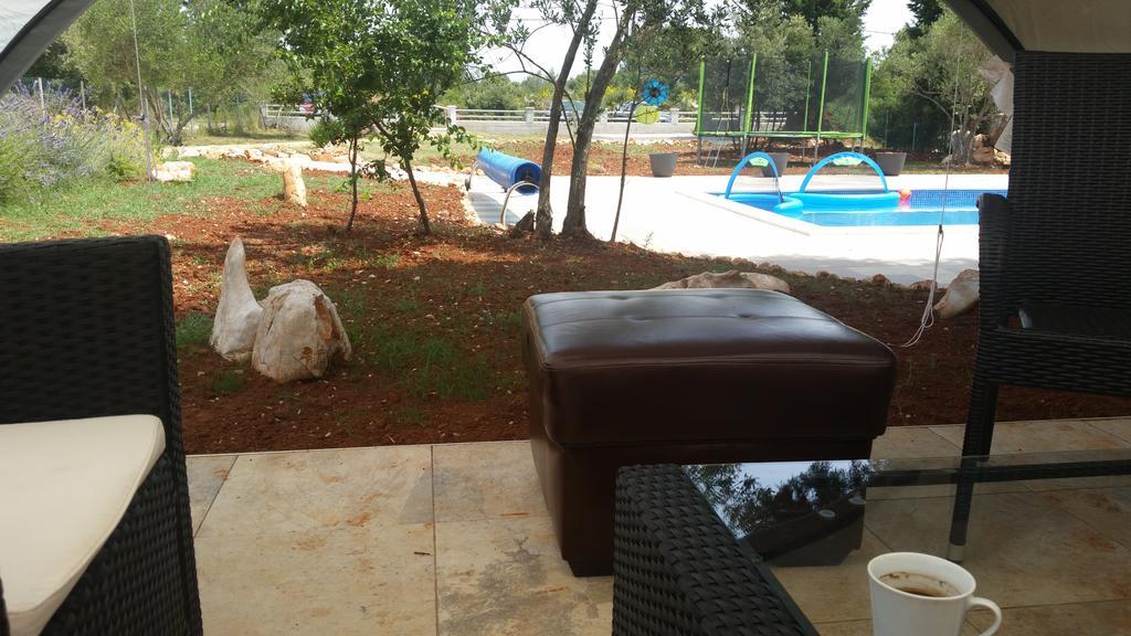 Olive Apartments Ugljan Εξωτερικό φωτογραφία