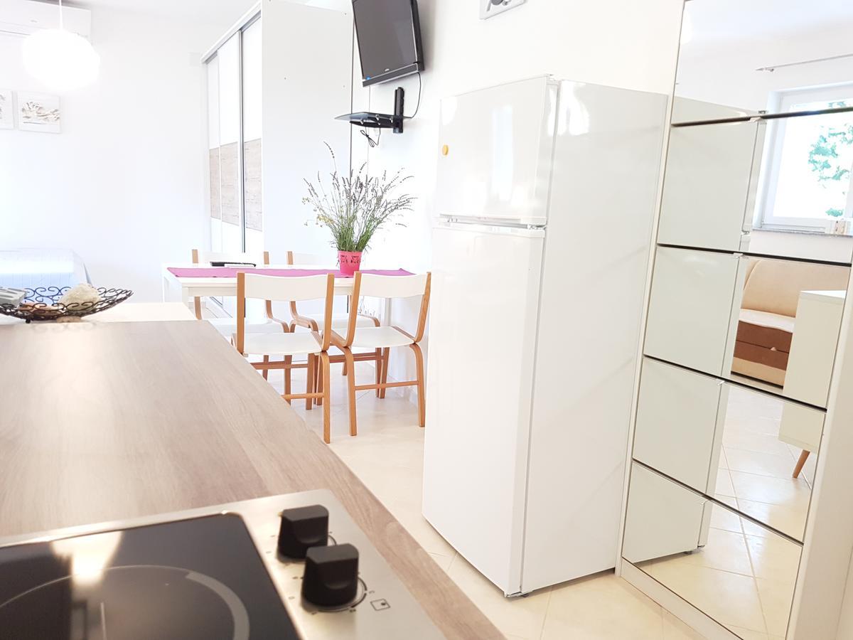 Olive Apartments Ugljan Εξωτερικό φωτογραφία
